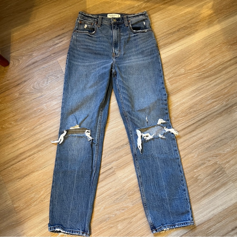 Abercrombie & Fitch Women's Straight Leg Distressed Blue Jeans